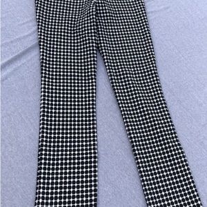 Roz & Ali Pants Black and White NWT
